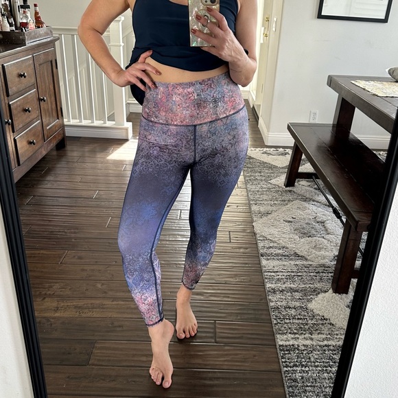 Evolution and Creation legging Athletic multicolor activewear Size Small - Picture 2 of 16